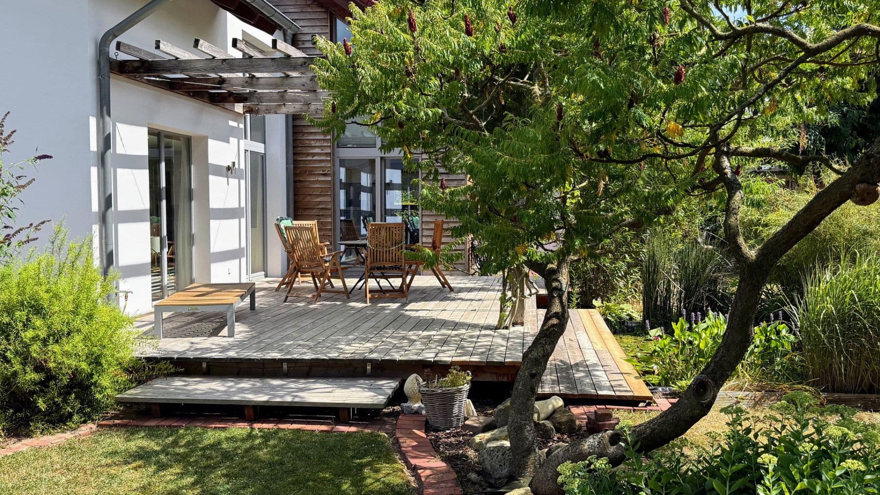 Prodej domu 224 m², pozemek 860 m², Minden, Severní Porýní-Vestfálsko Prodej domu 224 m², pozemek 860 m², Minden, Severní Porýní-Vestfálsko