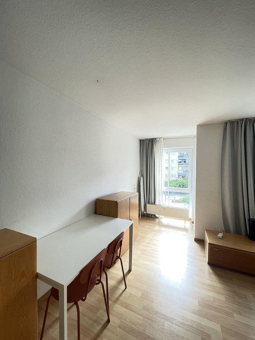 Pronájem bytu 1+kk 33 m², Sonnenstrasse 9, Fürth, Bavorsko Pronájem bytu 1+kk 33 m², Sonnenstrasse 9, Fürth, Bavorsko