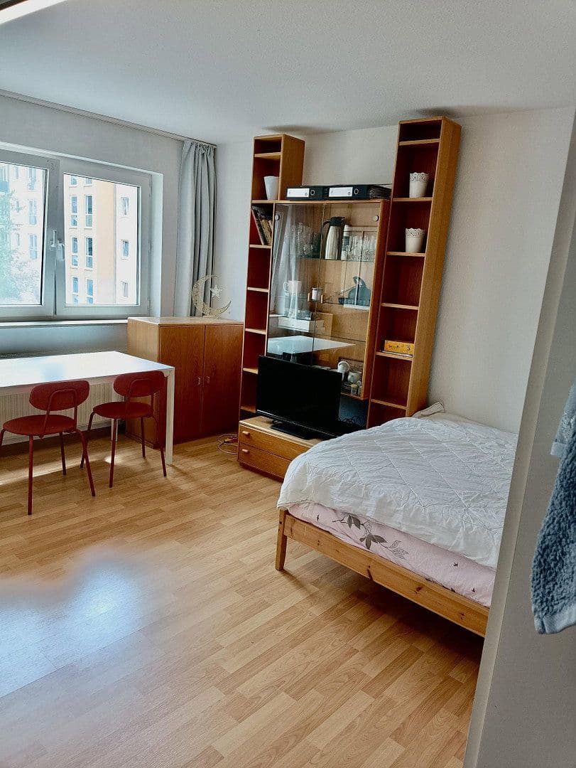 Pronájem bytu 1+kk 33 m², Sonnenstrasse 9, Fürth, Bavorsko Pronájem bytu 1+kk 33 m², Sonnenstrasse 9, Fürth, Bavorsko
