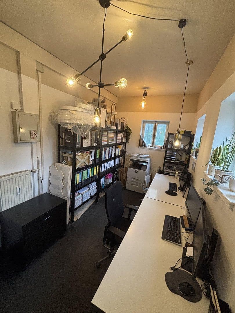 Pronájem kanceláře 13 m², Aloys-Schreiber-Str. 8-10, Bühl, Bádensko-Württembersko Pronájem kanceláře 13 m², Aloys-Schreiber-Str. 8-10, Bühl, Bádensko-Württembersko