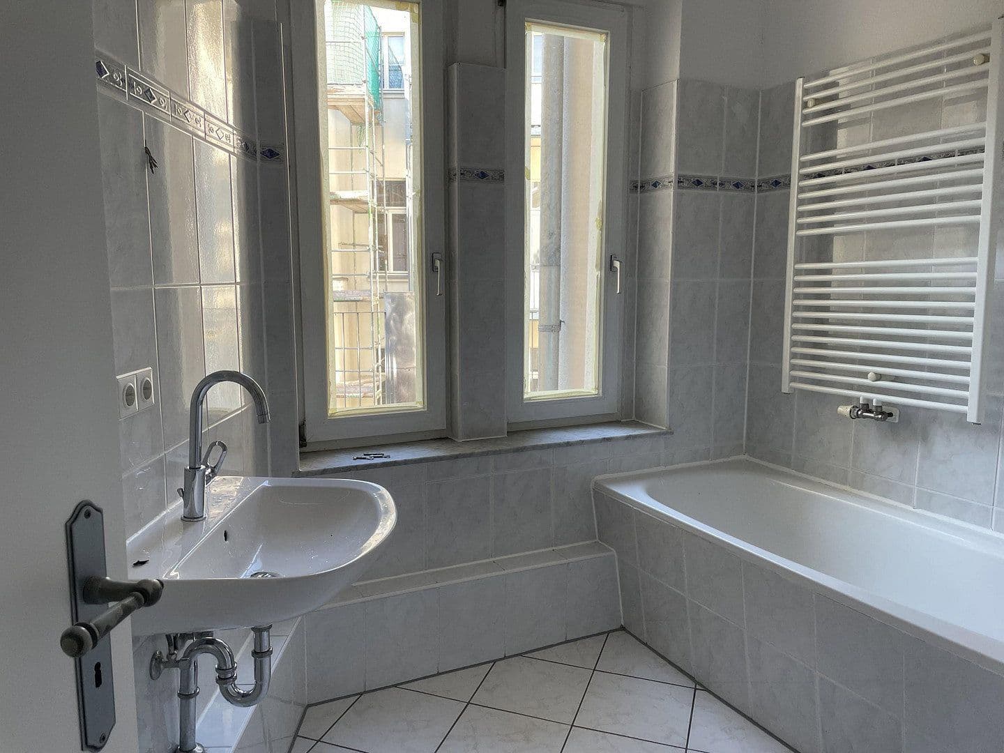 Pronájem bytu 5+1 202 m², Dufourstrasse 4, Leipzig, Sasko Pronájem bytu 5+1 202 m², Dufourstrasse 4, Leipzig, Sasko