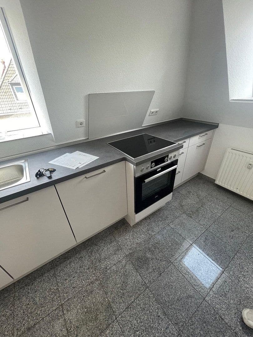 Pronájem bytu 2+1 43 m², Bergische Landstraße 2, Essen, Severní Porýní-Vestfálsko Pronájem bytu 2+1 43 m², Bergische Landstraße 2, Essen, Severní Porýní-Vestfálsko