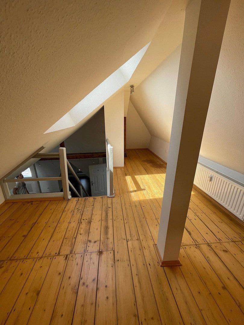 Pronájem bytu 2+1 43 m², Bergische Landstraße 2, Essen, Severní Porýní-Vestfálsko Pronájem bytu 2+1 43 m², Bergische Landstraße 2, Essen, Severní Porýní-Vestfálsko
