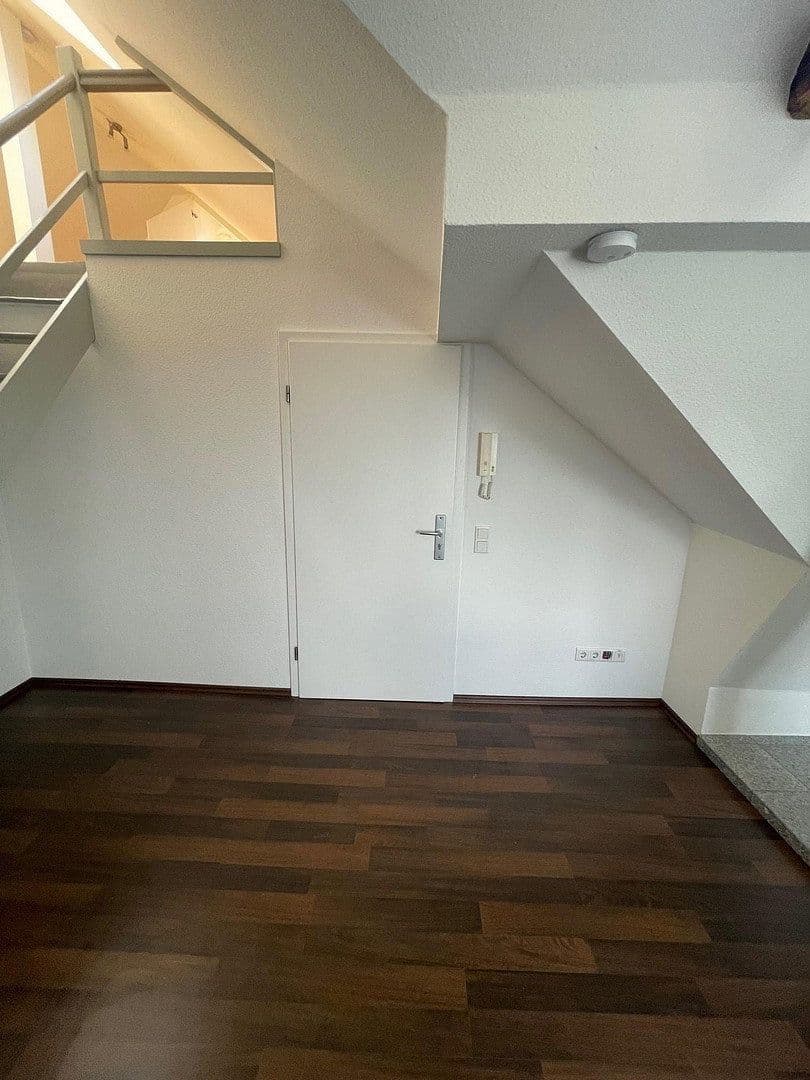 Pronájem bytu 2+1 43 m², Bergische Landstraße 2, Essen, Severní Porýní-Vestfálsko Pronájem bytu 2+1 43 m², Bergische Landstraße 2, Essen, Severní Porýní-Vestfálsko
