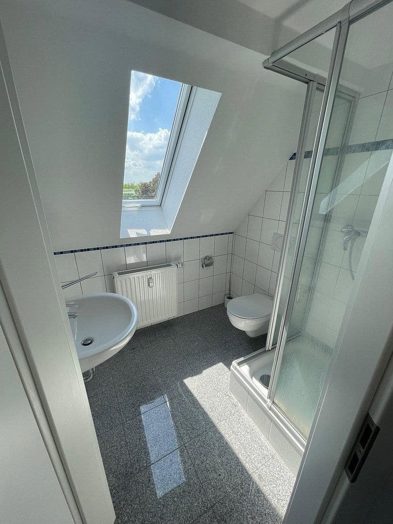 Pronájem bytu 2+1 43 m², Bergische Landstraße 2, Essen, Severní Porýní-Vestfálsko Pronájem bytu 2+1 43 m², Bergische Landstraße 2, Essen, Severní Porýní-Vestfálsko