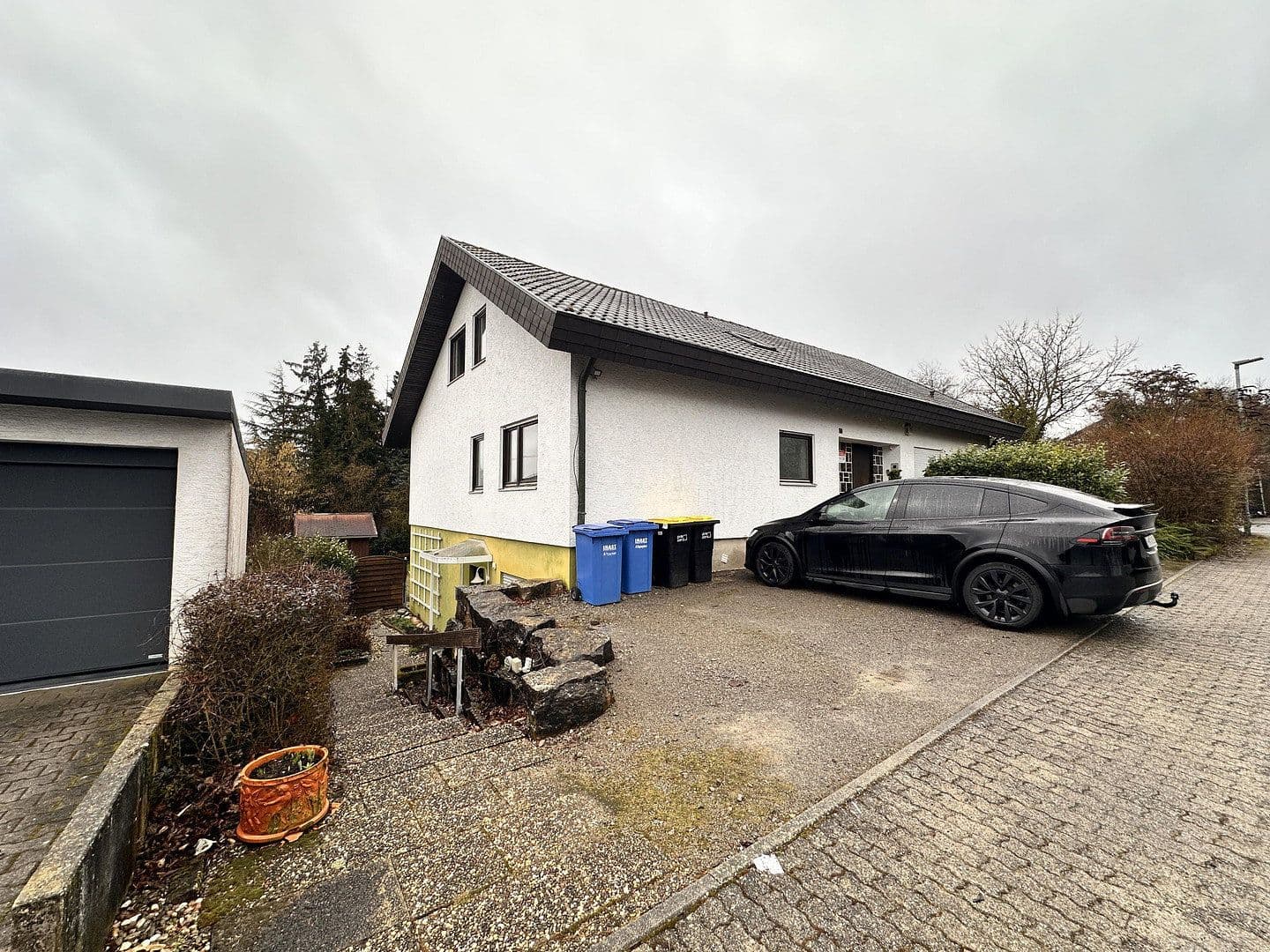 Prodej domu 270 m², pozemek 869 m², Bad Rappenau, Bádensko-Württembersko Prodej domu 270 m², pozemek 869 m², Bad Rappenau, Bádensko-Württembersko