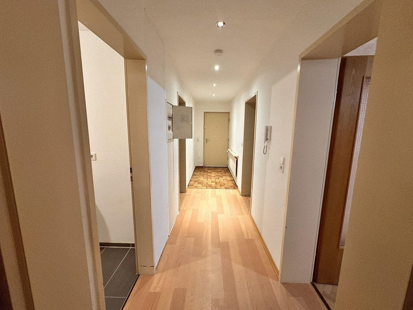 Prodej domu 270 m², pozemek 869 m², Bad Rappenau, Bádensko-Württembersko Prodej domu 270 m², pozemek 869 m², Bad Rappenau, Bádensko-Württembersko