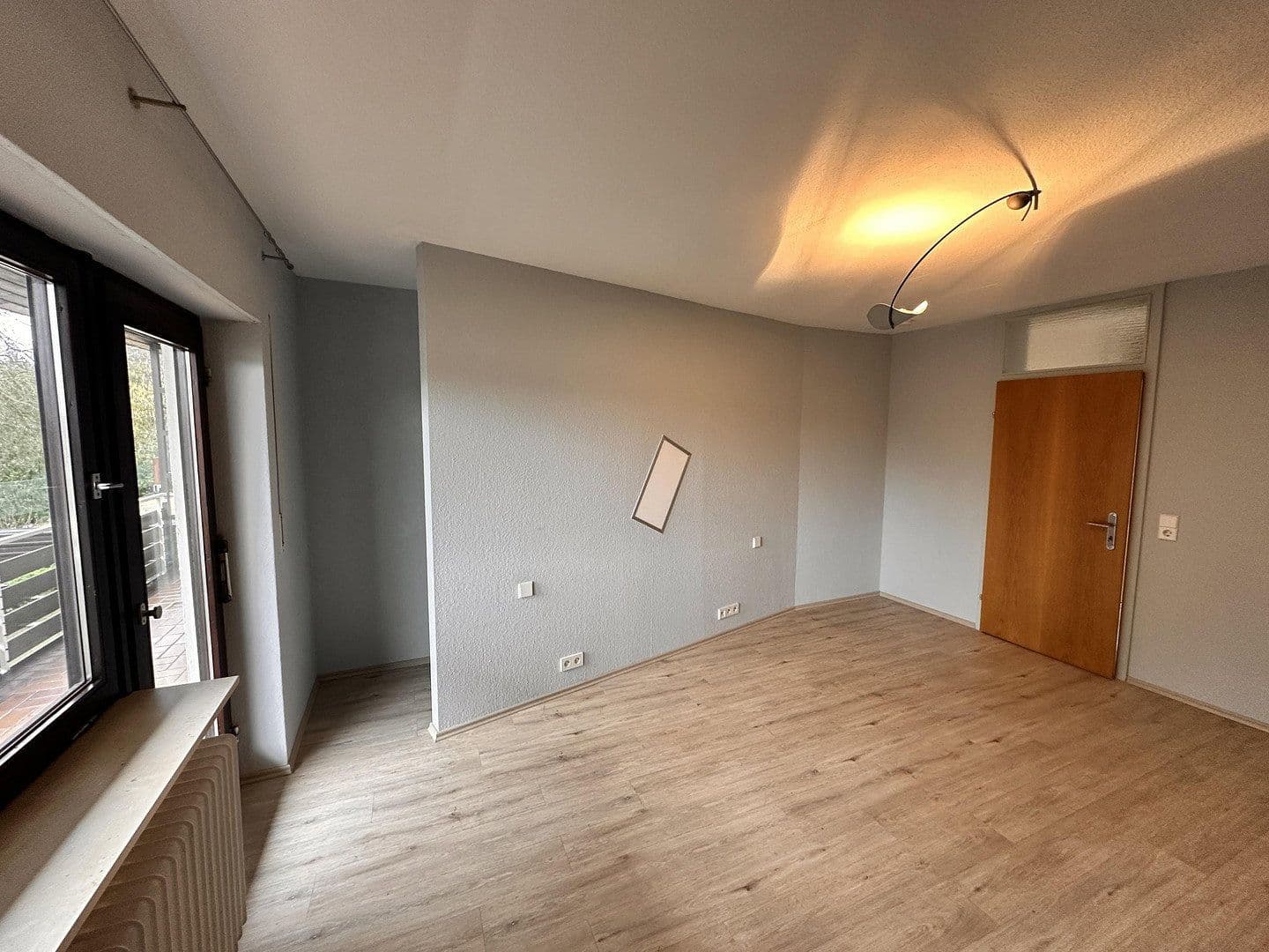 Prodej domu 270 m², pozemek 869 m², Bad Rappenau, Bádensko-Württembersko Prodej domu 270 m², pozemek 869 m², Bad Rappenau, Bádensko-Württembersko