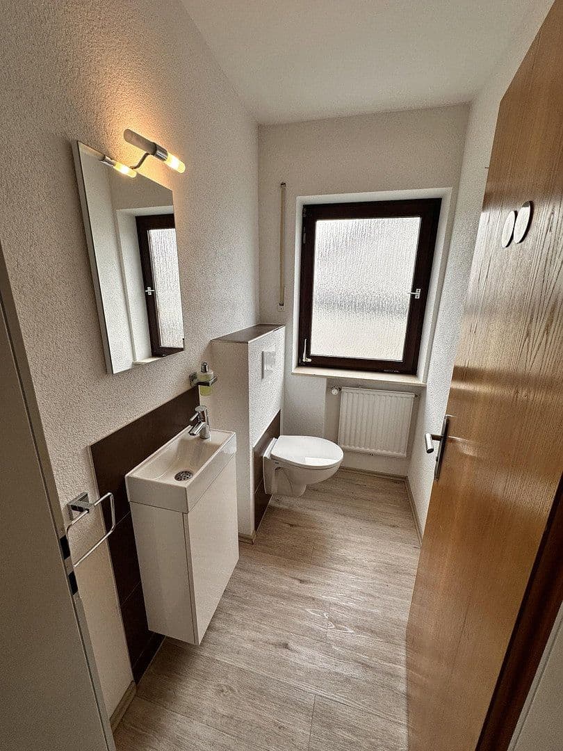 Prodej domu 270 m², pozemek 869 m², Bad Rappenau, Bádensko-Württembersko Prodej domu 270 m², pozemek 869 m², Bad Rappenau, Bádensko-Württembersko