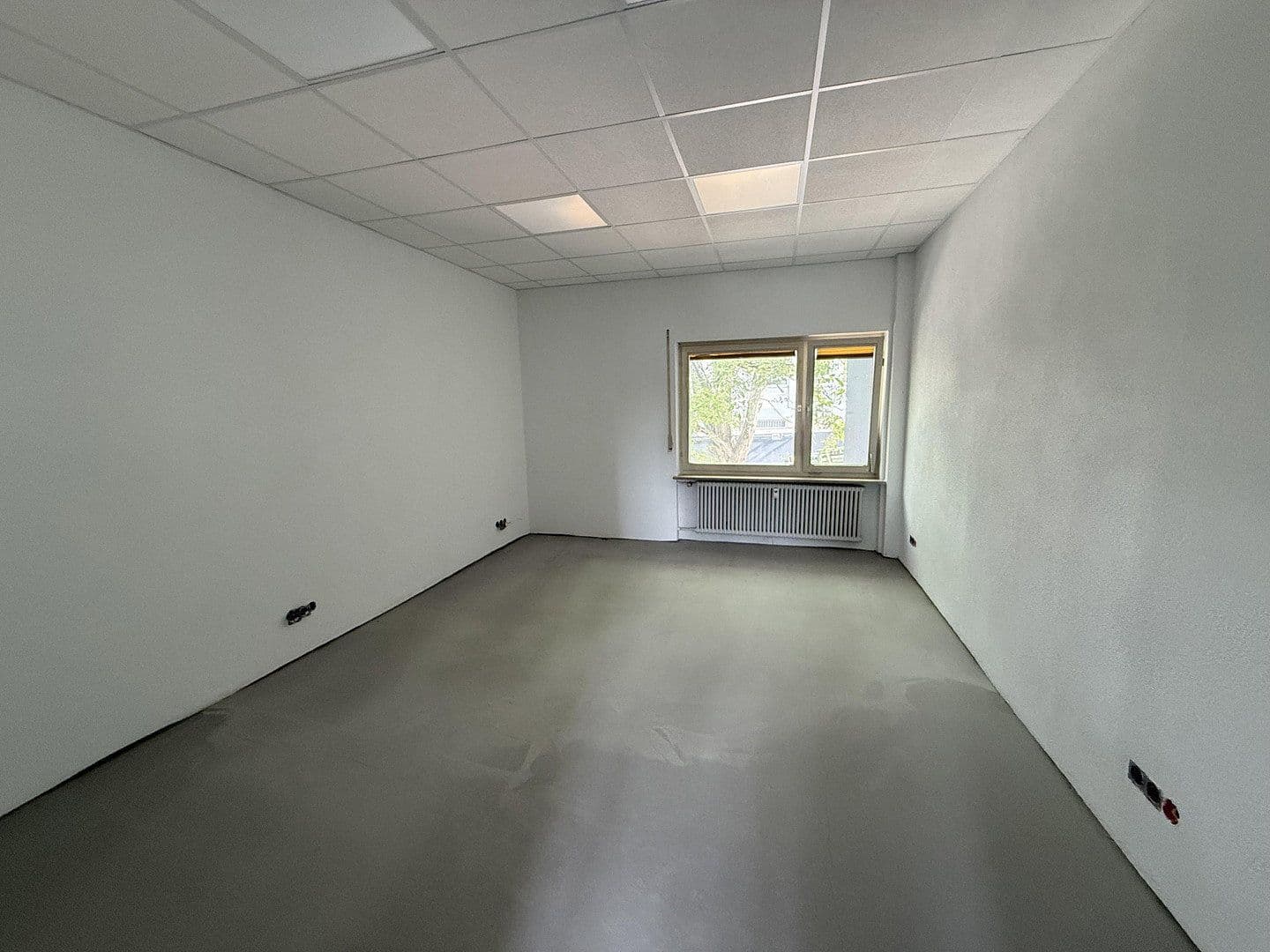 Pronájem nebytového prostoru 230 m², Fellbach, Bádensko-Württembersko Pronájem nebytového prostoru 230 m², Fellbach, Bádensko-Württembersko