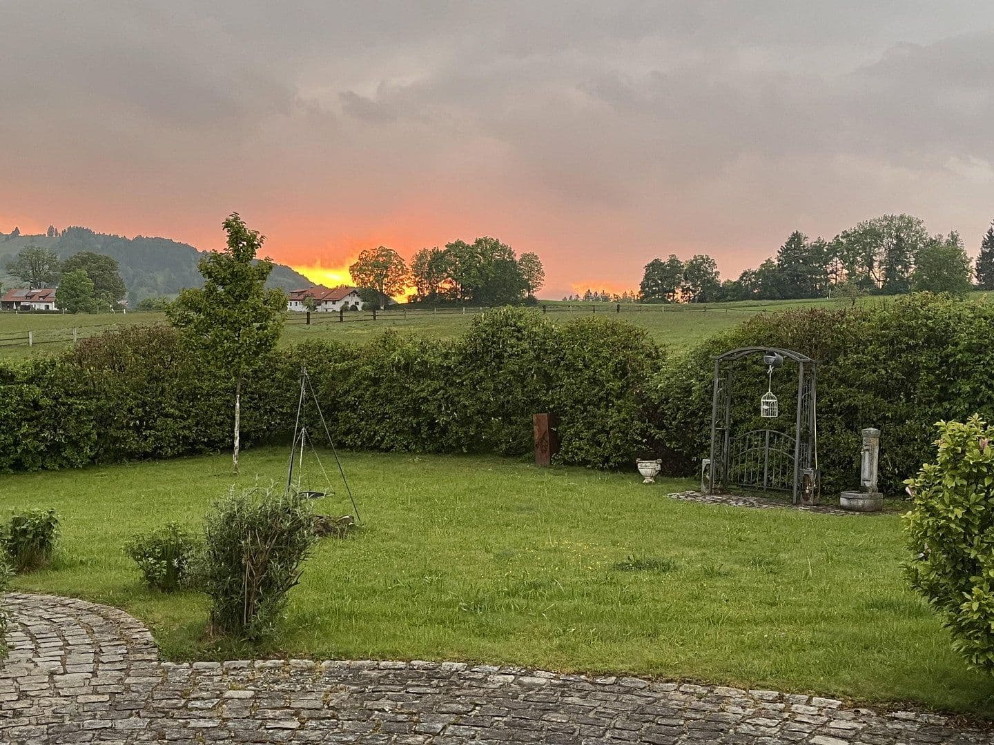 Prodej domu 160 m², pozemek 30.000 m², Böbing, Bavorsko Prodej domu 160 m², pozemek 30.000 m², Böbing, Bavorsko