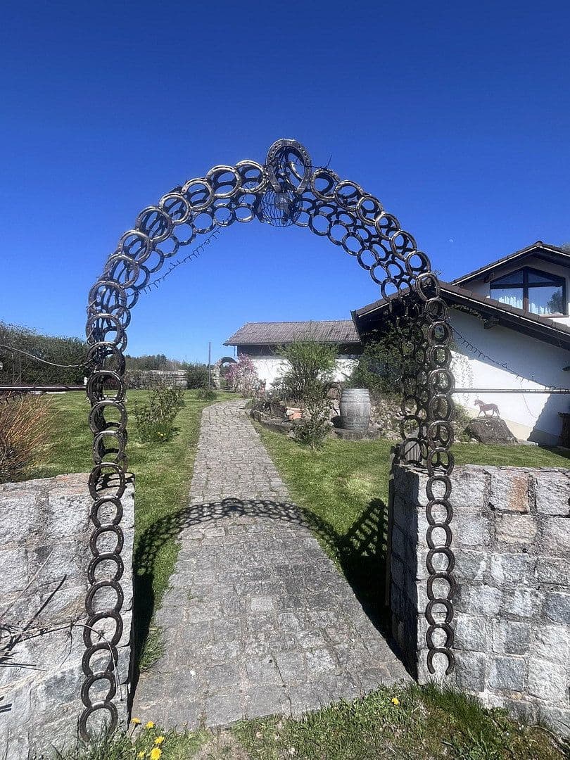 Prodej domu 160 m², pozemek 30.000 m², Böbing, Bavorsko Prodej domu 160 m², pozemek 30.000 m², Böbing, Bavorsko