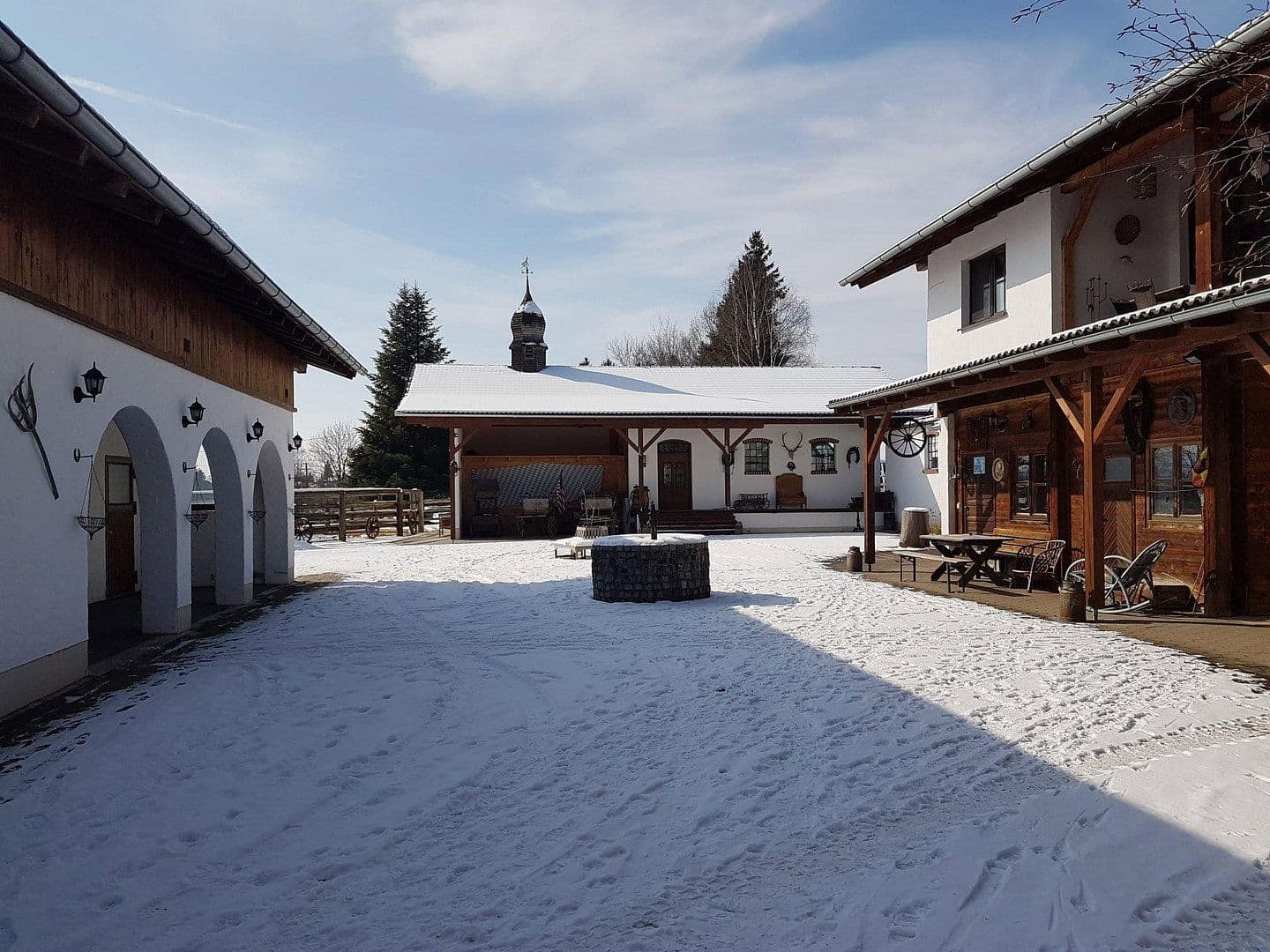 Prodej domu 160 m², pozemek 30.000 m², Böbing, Bavorsko Prodej domu 160 m², pozemek 30.000 m², Böbing, Bavorsko