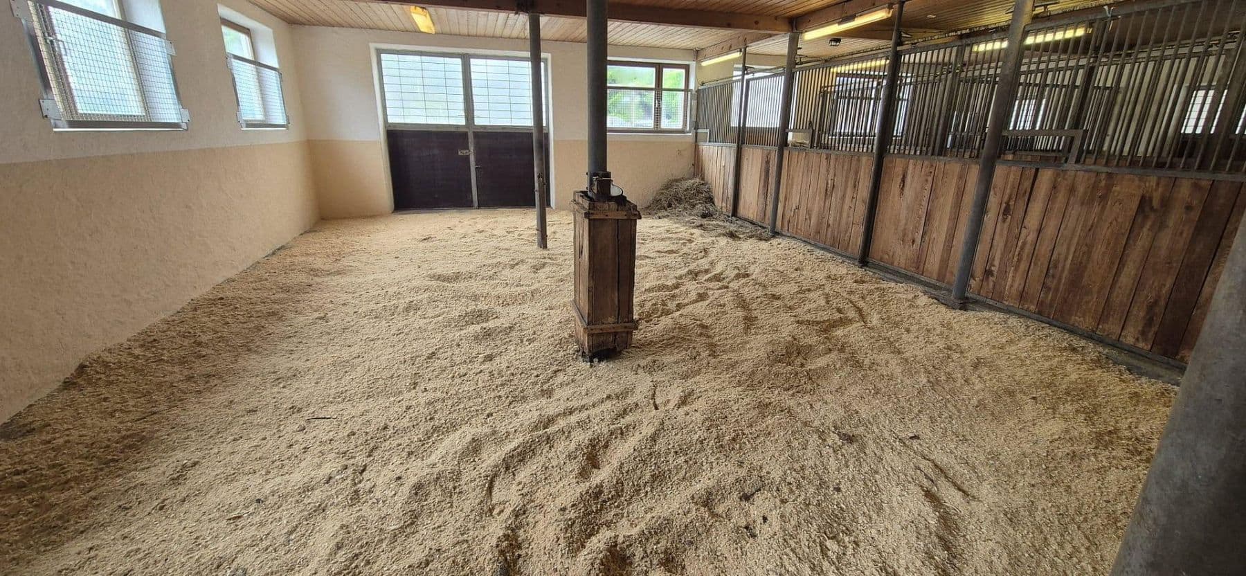 Prodej domu 160 m², pozemek 30.000 m², Böbing, Bavorsko Prodej domu 160 m², pozemek 30.000 m², Böbing, Bavorsko
