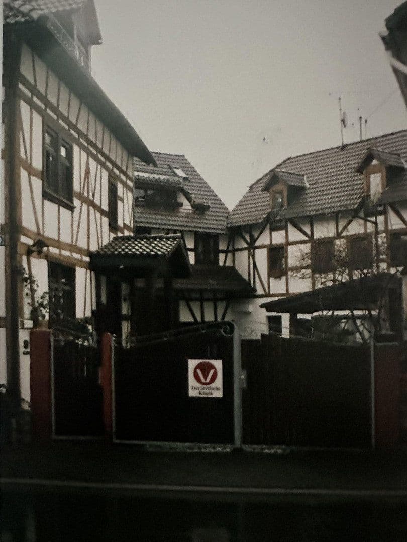 Pronájem domu 80 m², pozemek 125 m², Zeilstr. 9 /Steinkertzbachstr., Grävenwiesbach, Hessen Pronájem domu 80 m², pozemek 125 m², Zeilstr. 9 /Steinkertzbachstr., Grävenwiesbach, Hessen