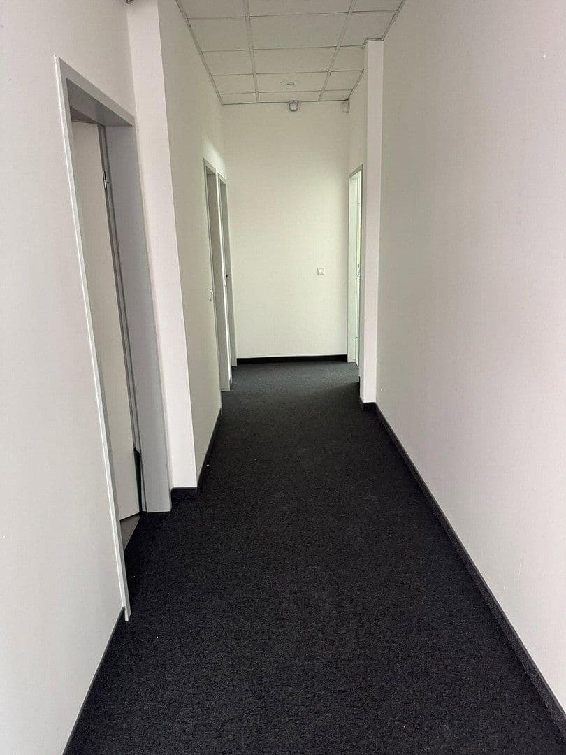 Pronájem kanceláře 500 m², Hannover, Dolní Sasko Pronájem kanceláře 500 m², Hannover, Dolní Sasko