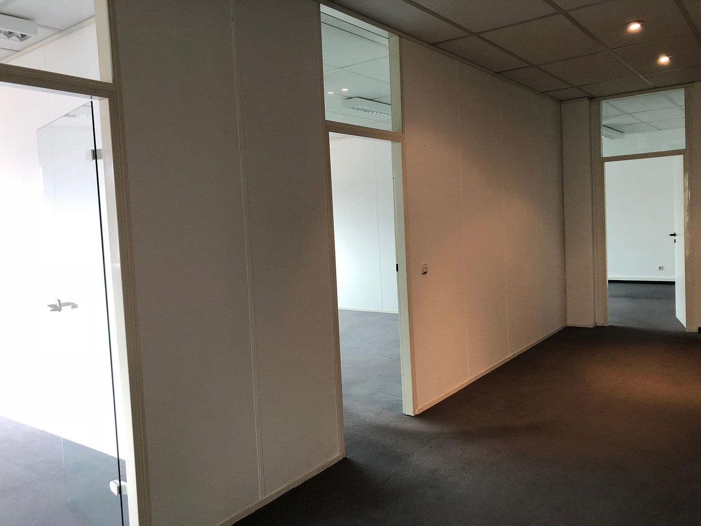 Pronájem kanceláře 500 m², Hannover, Dolní Sasko Pronájem kanceláře 500 m², Hannover, Dolní Sasko