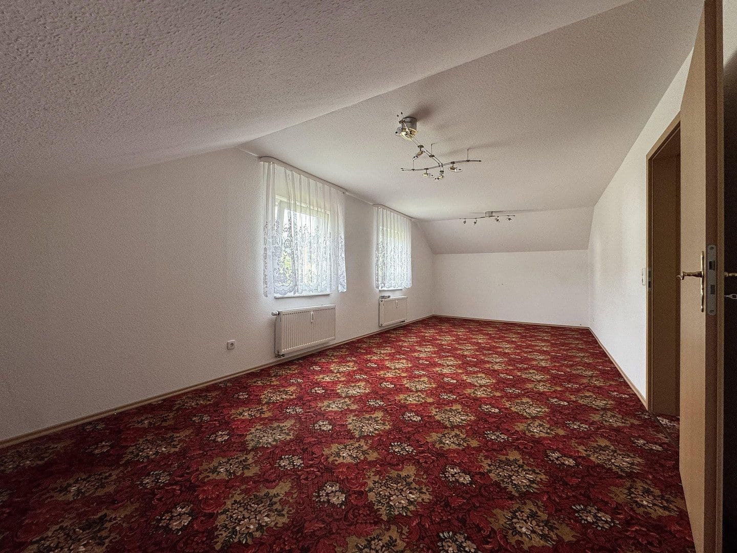Prodej domu 189 m², pozemek 876 m², Wellendingen, Bádensko-Württembersko Prodej domu 189 m², pozemek 876 m², Wellendingen, Bádensko-Württembersko