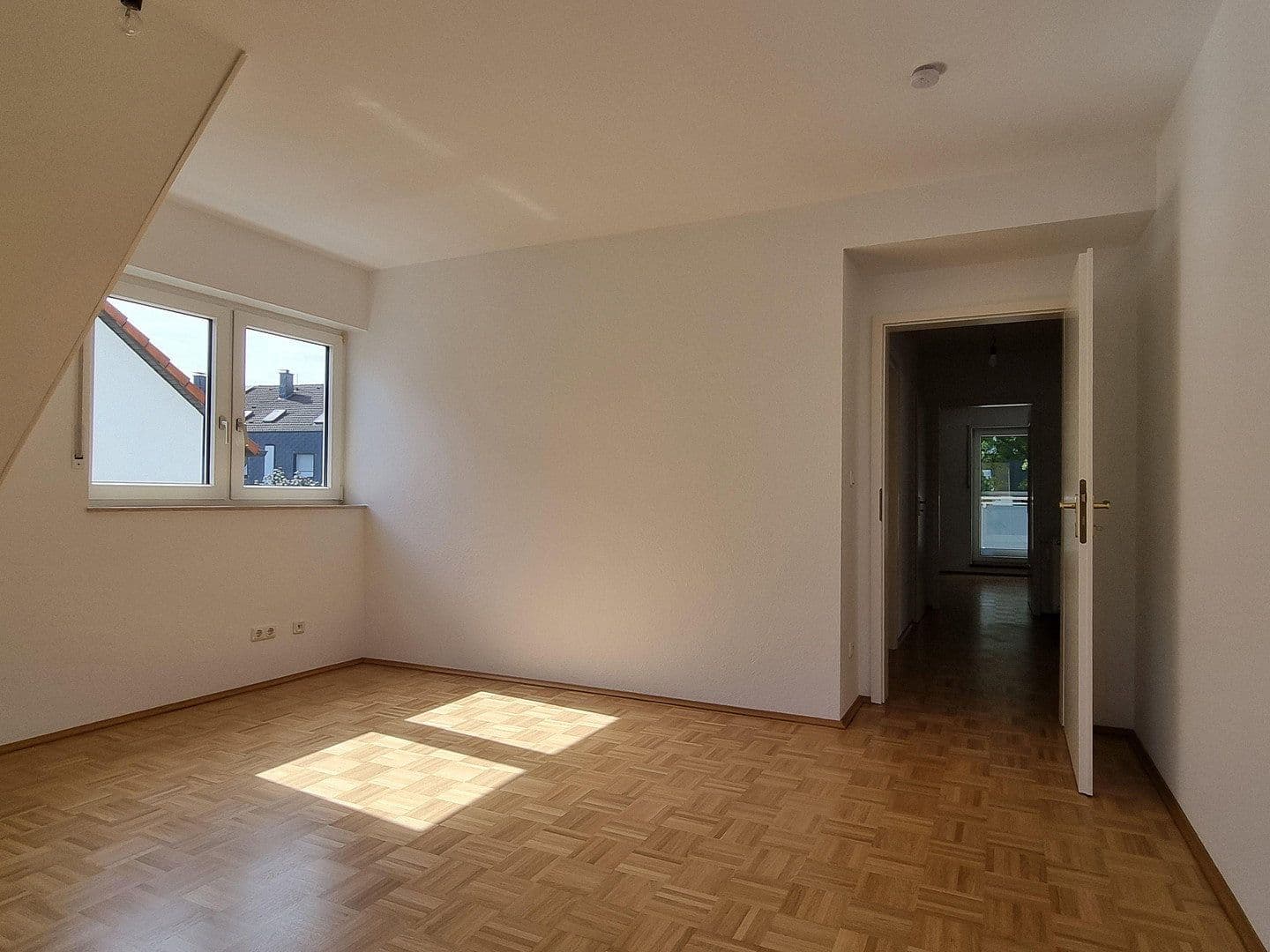 Pronájem bytu 3+kk 119 m², Bochum, Severní Porýní-Vestfálsko Pronájem bytu 3+kk 119 m², Bochum, Severní Porýní-Vestfálsko