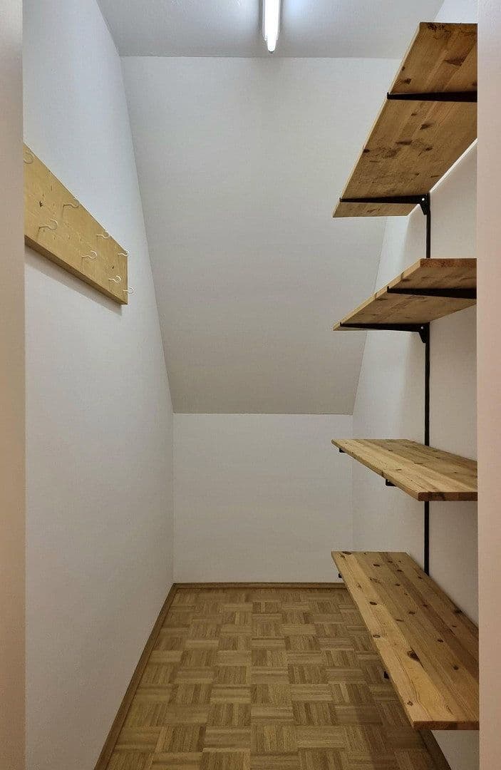 Pronájem bytu 3+kk 119 m², Bochum, Severní Porýní-Vestfálsko Pronájem bytu 3+kk 119 m², Bochum, Severní Porýní-Vestfálsko