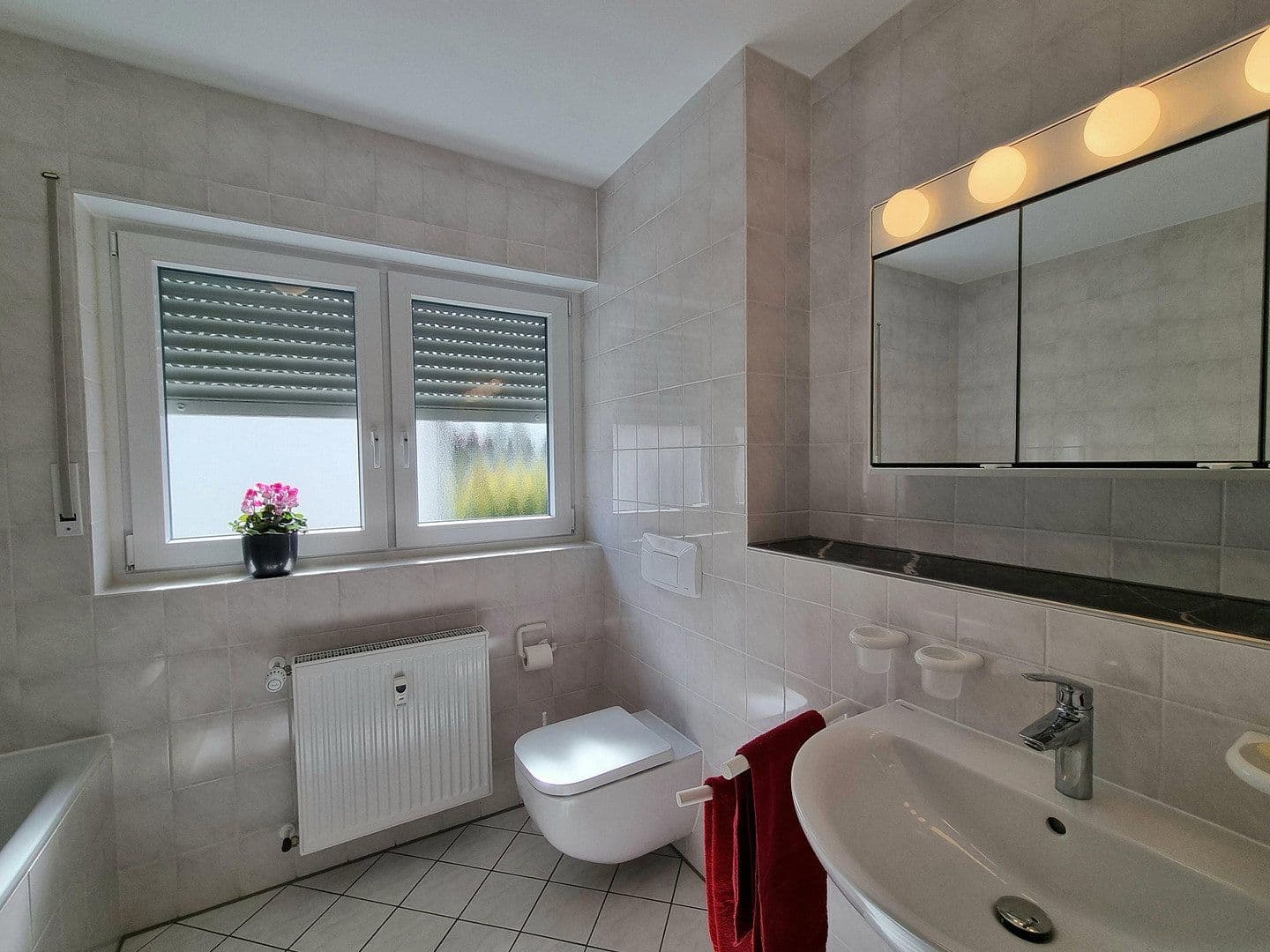 Pronájem bytu 3+kk 119 m², Bochum, Severní Porýní-Vestfálsko Pronájem bytu 3+kk 119 m², Bochum, Severní Porýní-Vestfálsko