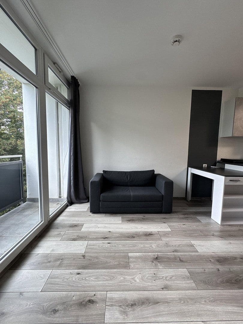 Pronájem bytu 1+1 27 m², Viktoriastraße, Wiesbaden, Hessen Pronájem bytu 1+1 27 m², Viktoriastraße, Wiesbaden, Hessen