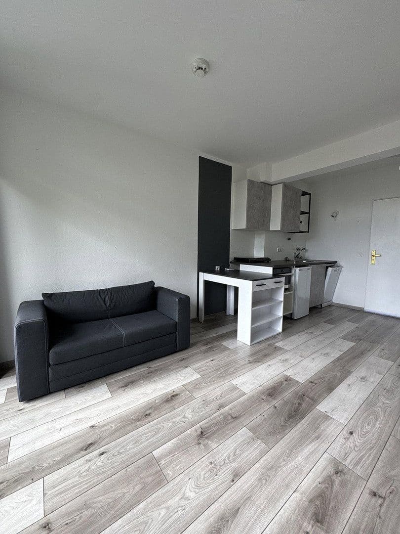 Pronájem bytu 1+1 27 m², Viktoriastraße, Wiesbaden, Hessen Pronájem bytu 1+1 27 m², Viktoriastraße, Wiesbaden, Hessen