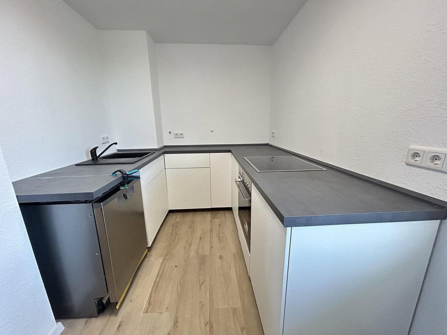 Pronájem bytu 1+1 51 m², Fritz-Meister-Weg 5, Bielefeld, Severní Porýní-Vestfálsko Pronájem bytu 1+1 51 m², Fritz-Meister-Weg 5, Bielefeld, Severní Porýní-Vestfálsko