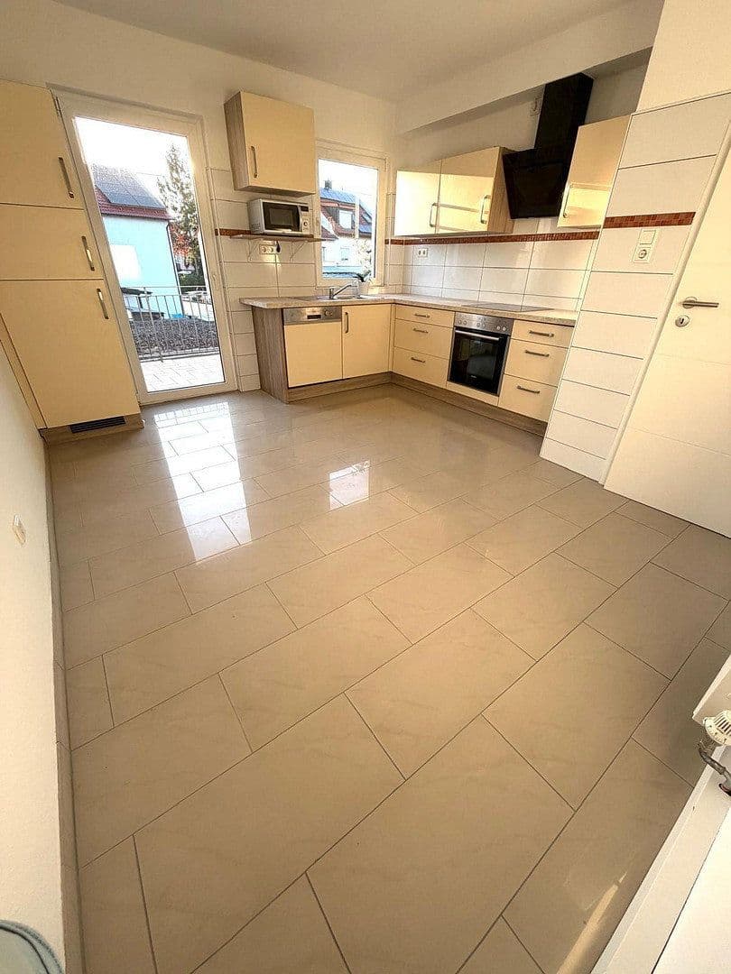Pronájem bytu 2+1 60 m², Eppelheim, Bádensko-Württembersko Pronájem bytu 2+1 60 m², Eppelheim, Bádensko-Württembersko
