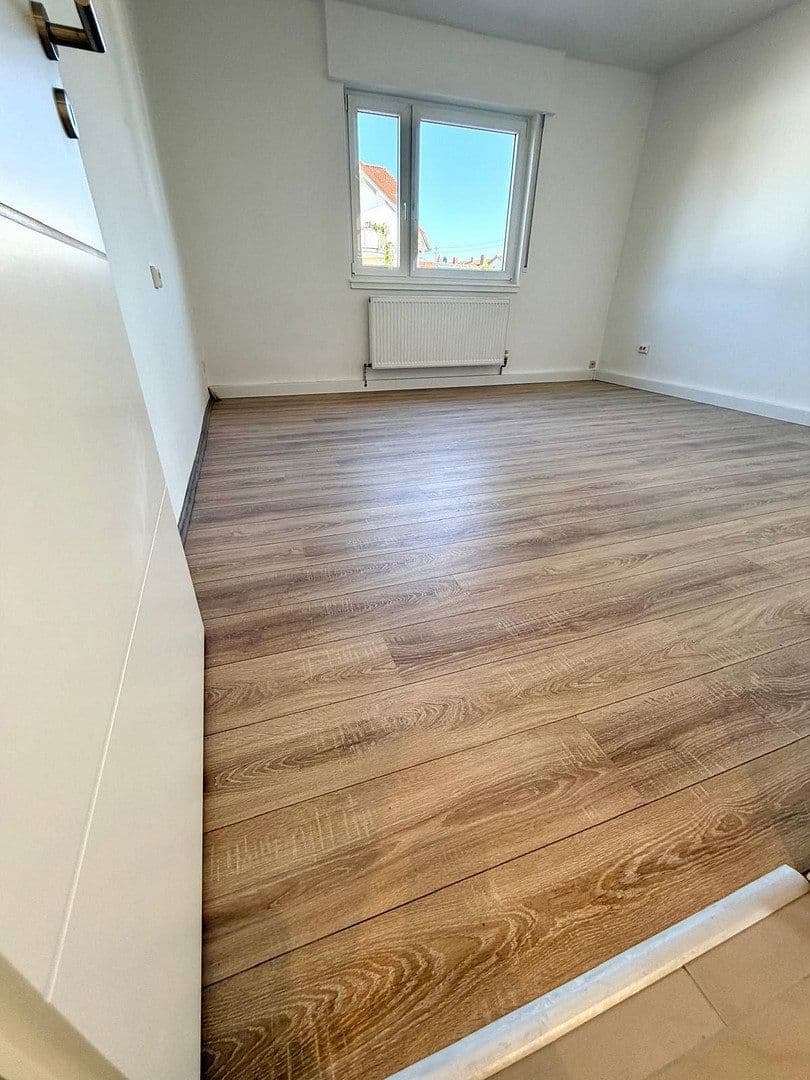 Pronájem bytu 2+1 60 m², Eppelheim, Bádensko-Württembersko Pronájem bytu 2+1 60 m², Eppelheim, Bádensko-Württembersko