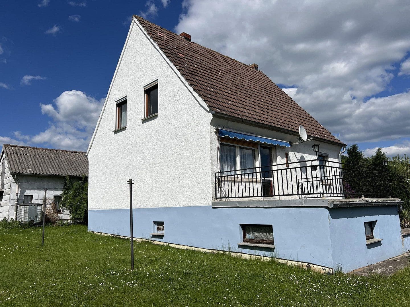 Prodej domu 116 m², pozemek 891 m², Rhönblick, Durynsko Prodej domu 116 m², pozemek 891 m², Rhönblick, Durynsko