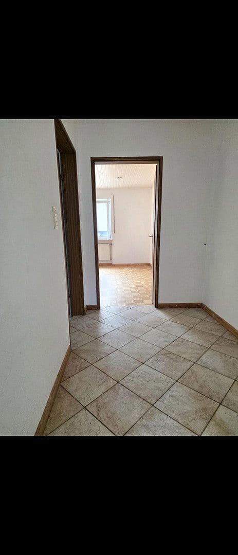 Pronájem bytu 5+1 120 m², Waldbüttelbrunn, Bavorsko Pronájem bytu 5+1 120 m², Waldbüttelbrunn, Bavorsko