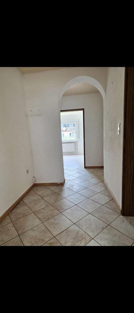 Pronájem bytu 5+1 120 m², Waldbüttelbrunn, Bavorsko Pronájem bytu 5+1 120 m², Waldbüttelbrunn, Bavorsko
