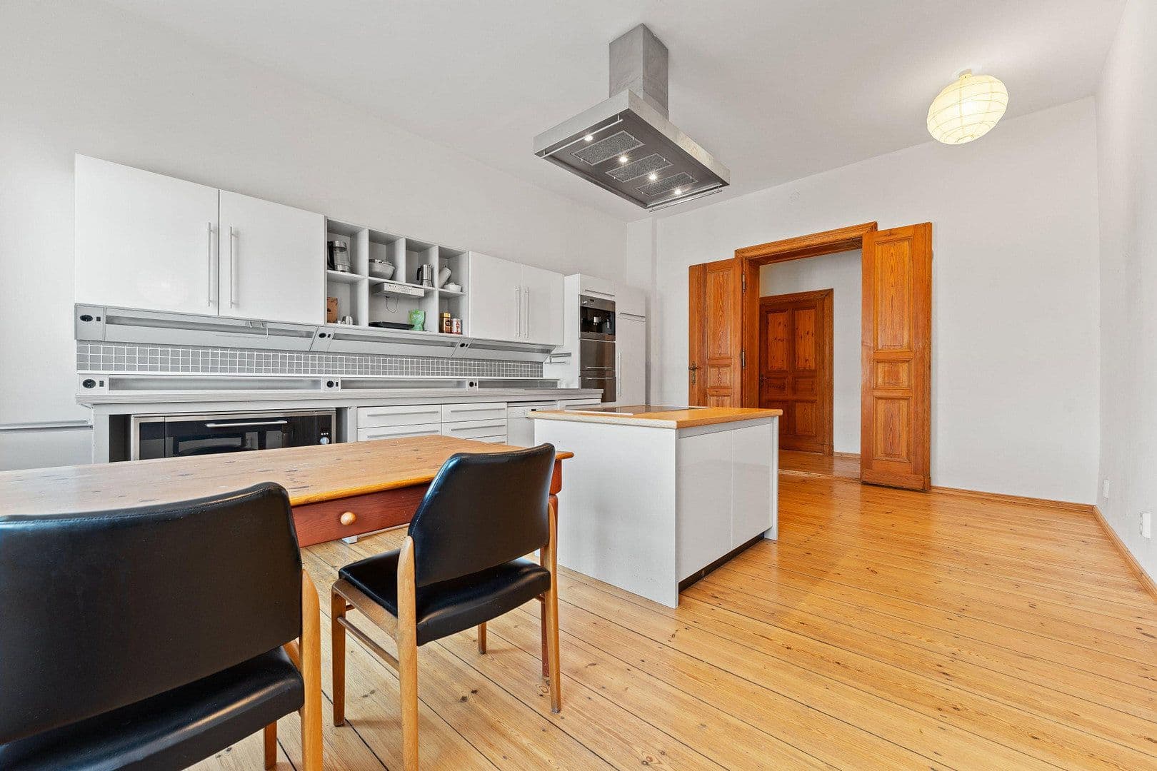 Prodej bytu 6+1 217 m², Kastanienallee 32, Berlin, Berlín Prodej bytu 6+1 217 m², Kastanienallee 32, Berlin, Berlín