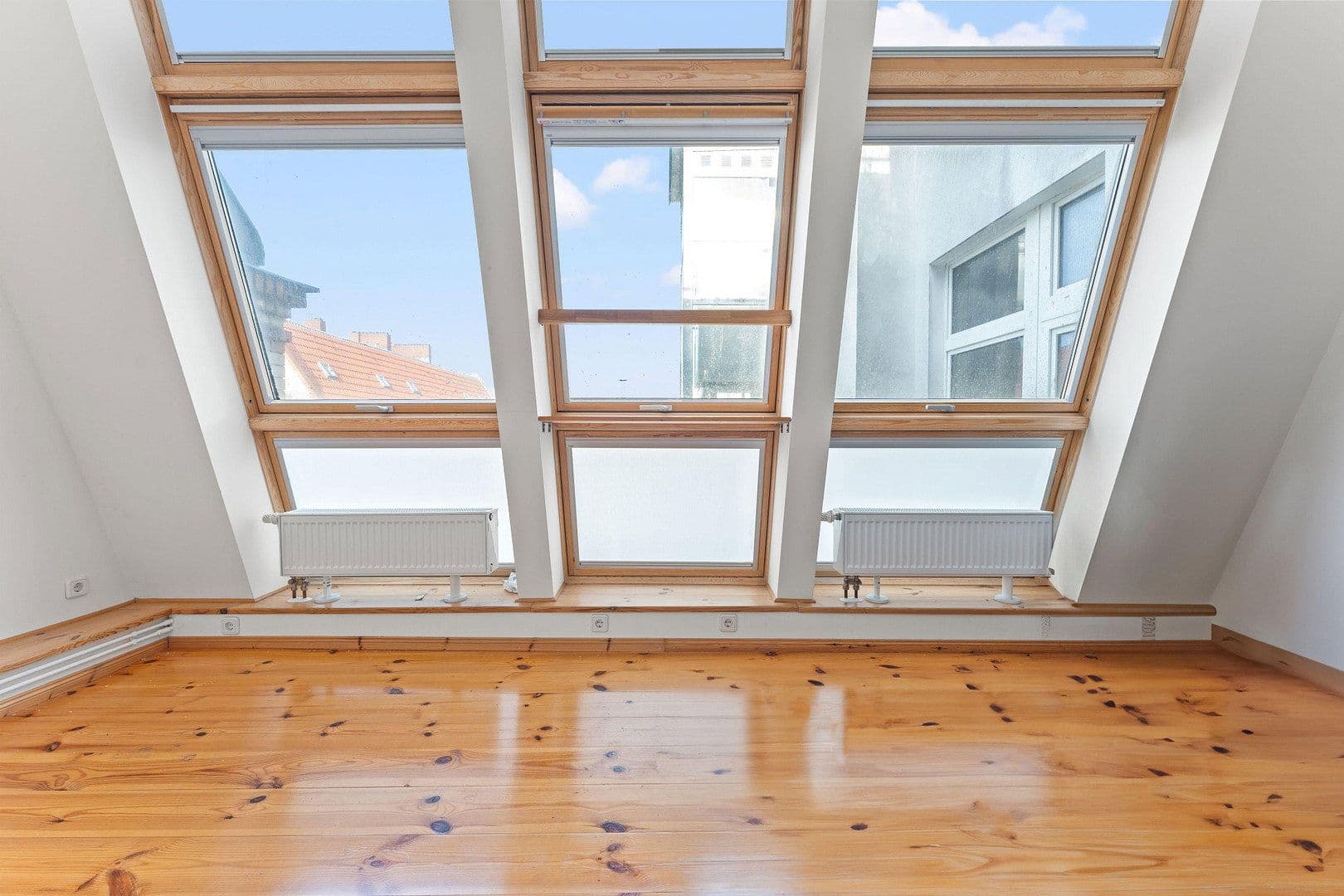 Prodej bytu 6+1 217 m², Kastanienallee 32, Berlin, Berlín Prodej bytu 6+1 217 m², Kastanienallee 32, Berlin, Berlín