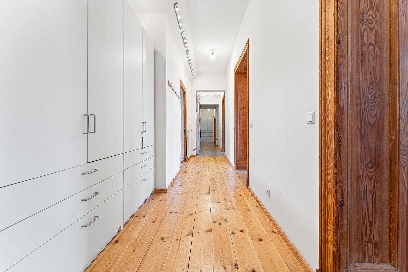Prodej bytu 6+1 217 m², Kastanienallee 32, Berlin, Berlín Prodej bytu 6+1 217 m², Kastanienallee 32, Berlin, Berlín