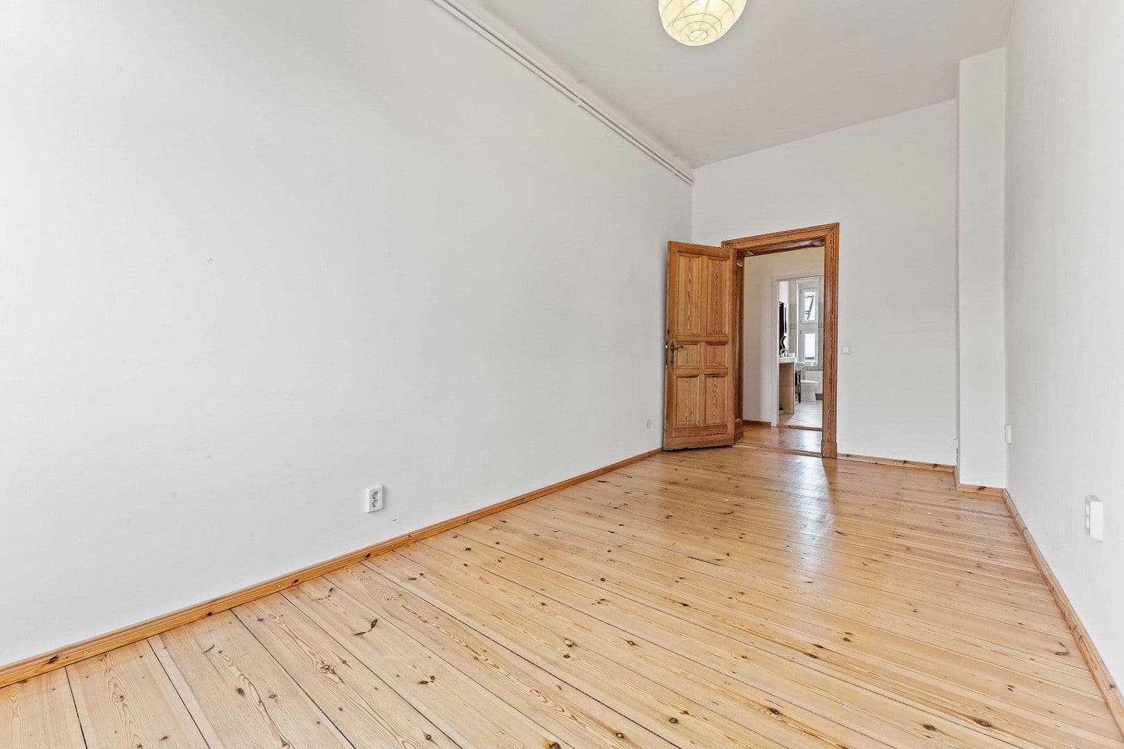 Prodej bytu 6+1 217 m², Kastanienallee 32, Berlin, Berlín Prodej bytu 6+1 217 m², Kastanienallee 32, Berlin, Berlín