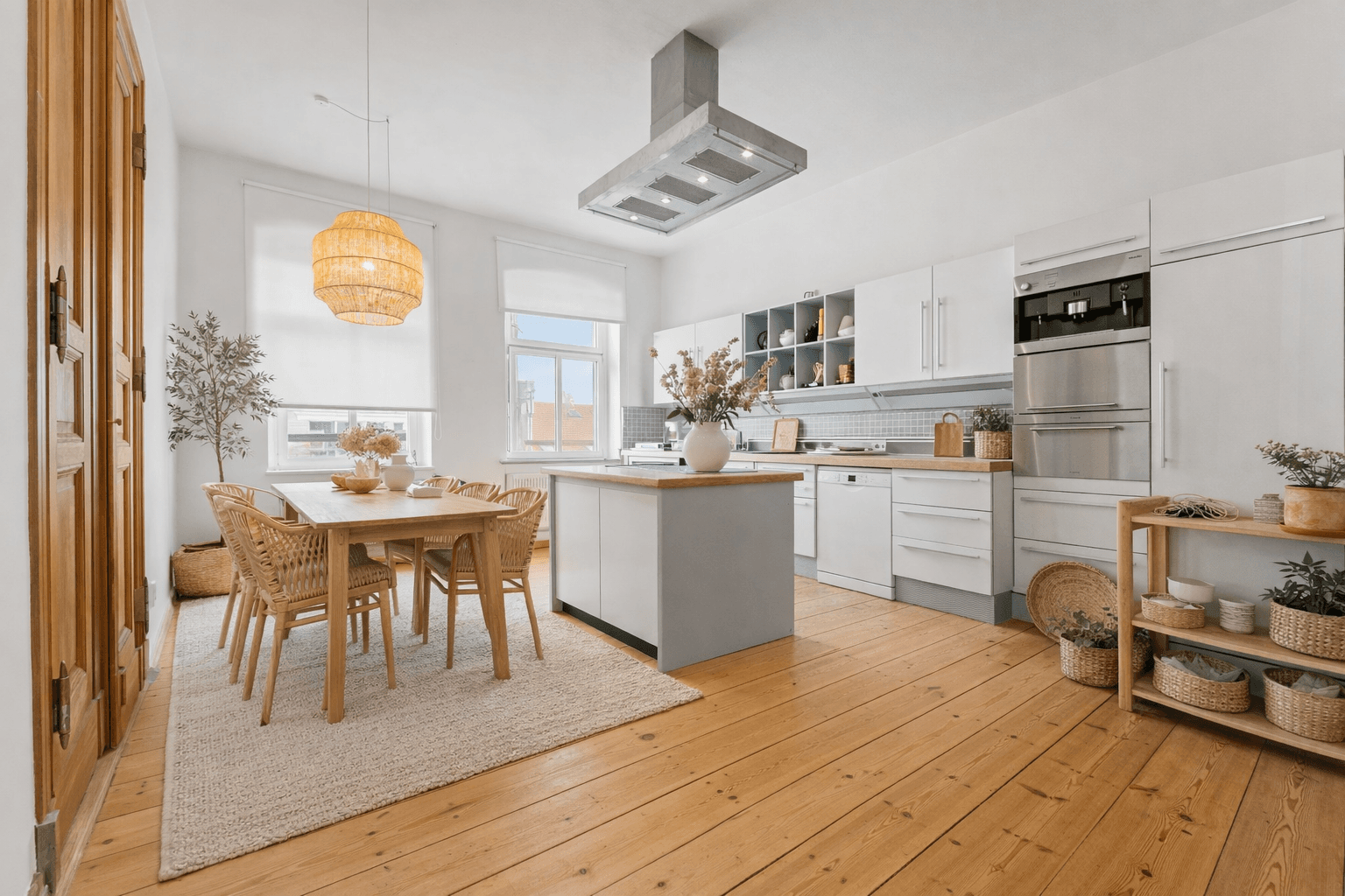 Prodej bytu 6+1 217 m², Kastanienallee 32, Berlin, Berlín Prodej bytu 6+1 217 m², Kastanienallee 32, Berlin, Berlín