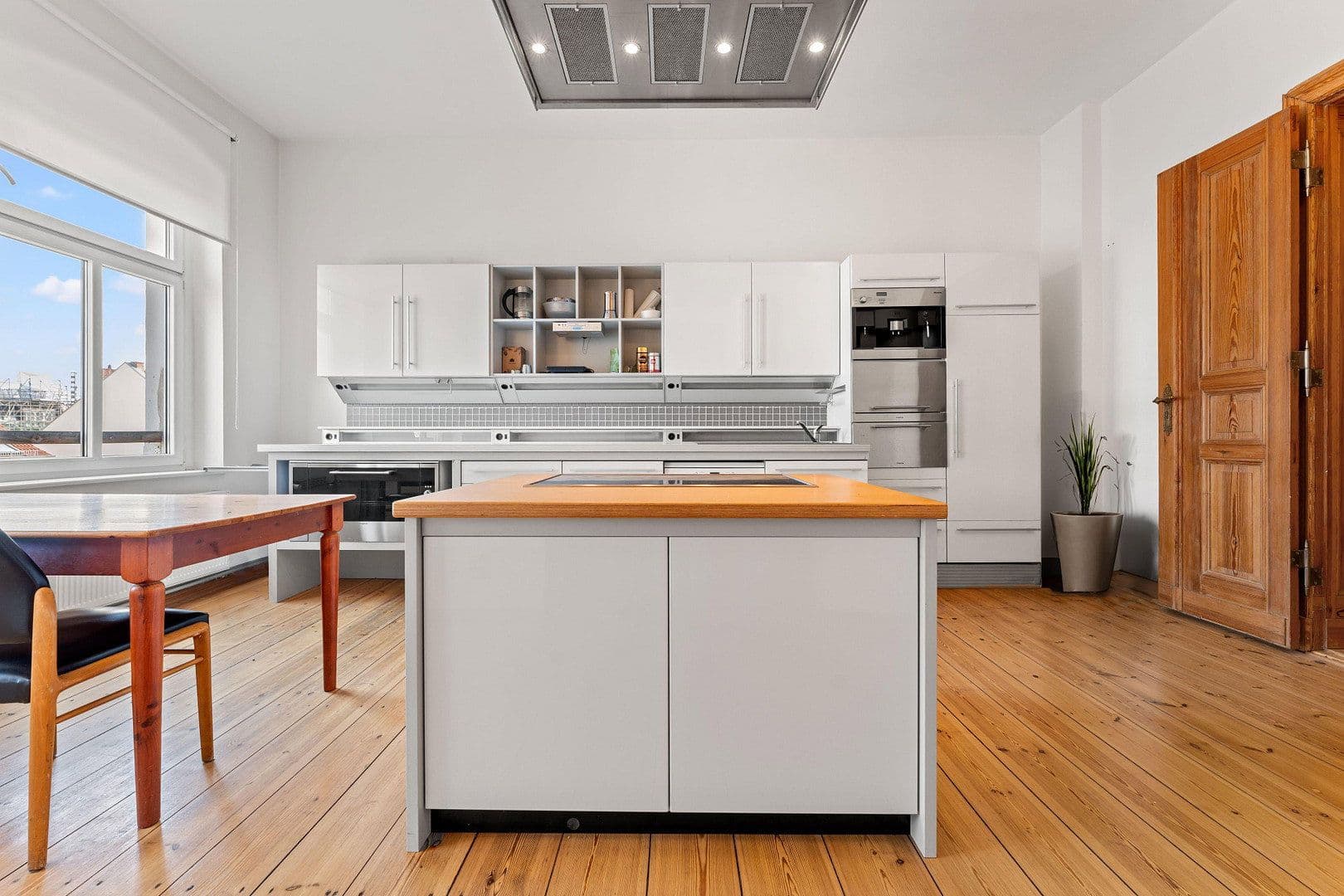 Prodej bytu 6+1 217 m², Kastanienallee 32, Berlin, Berlín Prodej bytu 6+1 217 m², Kastanienallee 32, Berlin, Berlín