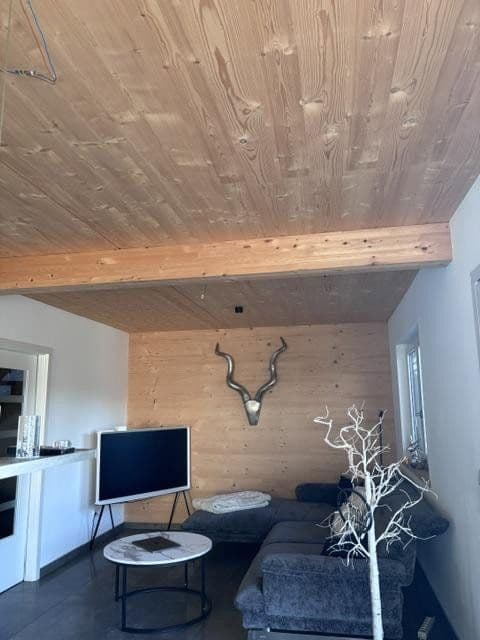 Prodej domu 148 m², pozemek 180 m², Feldkirchen-Westerham, Bavorsko Prodej domu 148 m², pozemek 180 m², Feldkirchen-Westerham, Bavorsko