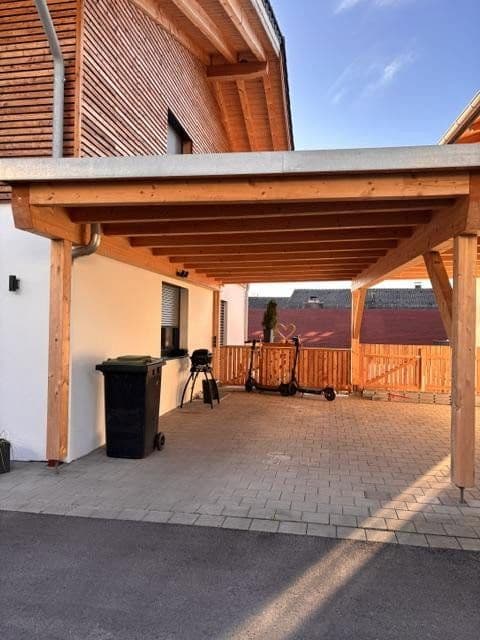 Prodej domu 148 m², pozemek 180 m², Feldkirchen-Westerham, Bavorsko Prodej domu 148 m², pozemek 180 m², Feldkirchen-Westerham, Bavorsko