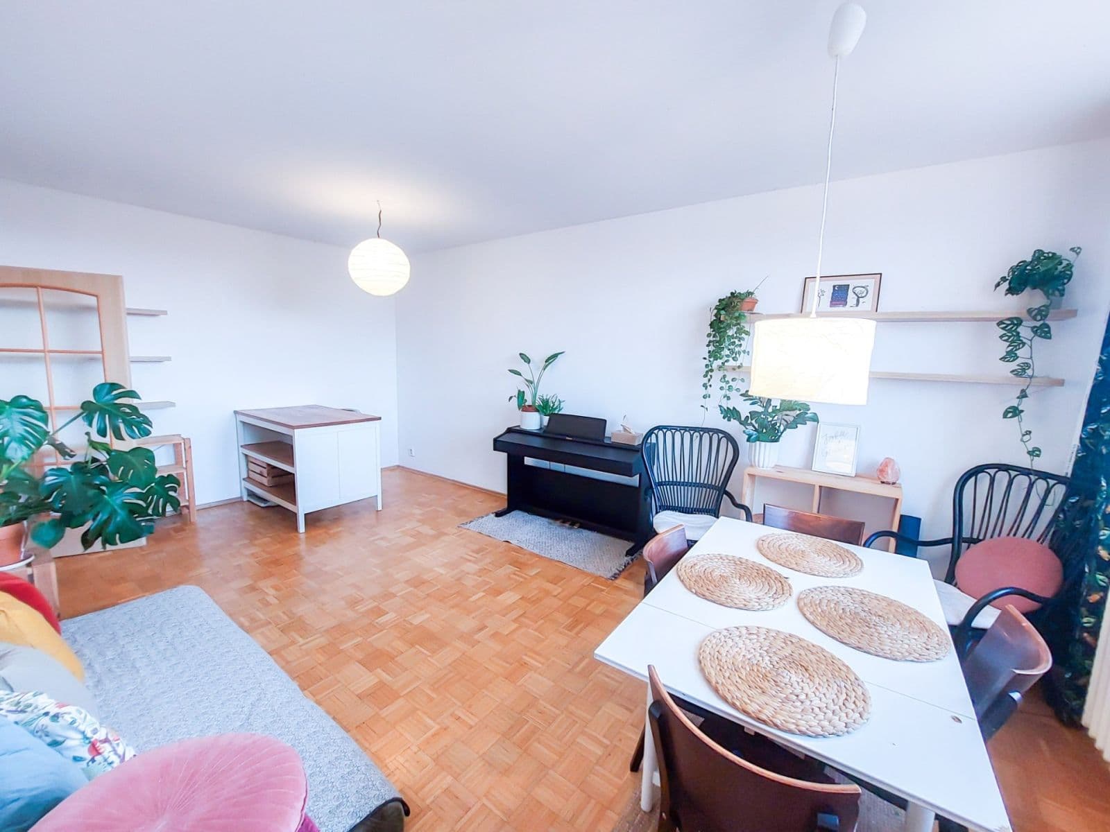 Pronájem bytu 3+1 73 m², náměstí Republiky, Uherské Hradiště, Zlínský kraj Pronájem bytu 3+1 73 m², náměstí Republiky, Uherské Hradiště, Zlínský kraj