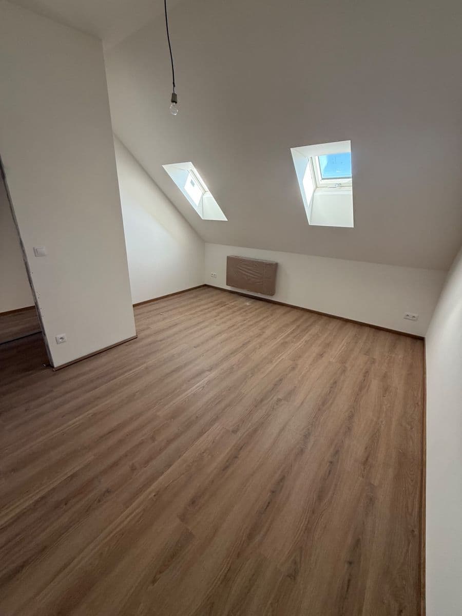 Pronájem bytu 2+kk 85 m², Chodská, Praha, Praha Pronájem bytu 2+kk 85 m², Chodská, Praha, Praha
