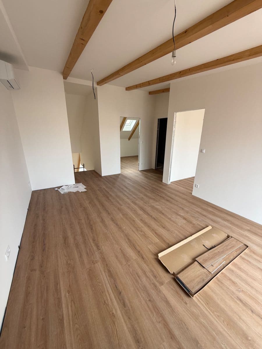 Pronájem bytu 2+kk 85 m², Chodská, Praha, Praha Pronájem bytu 2+kk 85 m², Chodská, Praha, Praha
