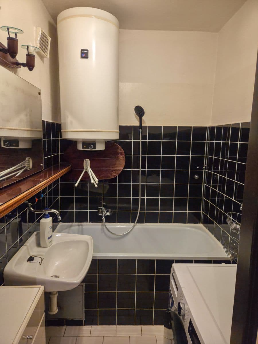 Pronájem bytu 3+1 103 m², U Zámku, Dobřejovice, Středočeský kraj Pronájem bytu 3+1 103 m², U Zámku, Dobřejovice, Středočeský kraj
