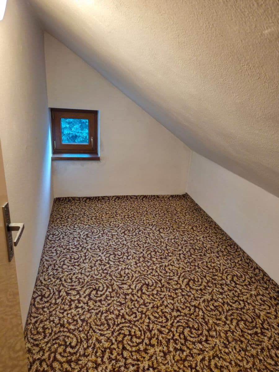 Pronájem bytu 3+1 103 m², U Zámku, Dobřejovice, Středočeský kraj Pronájem bytu 3+1 103 m², U Zámku, Dobřejovice, Středočeský kraj