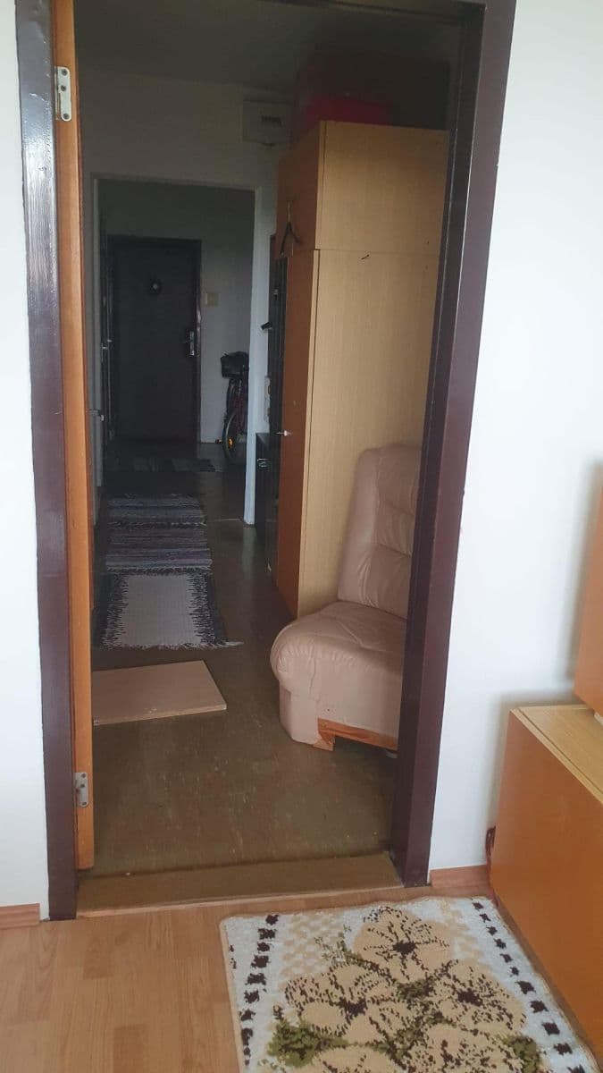 Prodej bytu 3+1 70 m², Saratovská, Dúbravka, Bratislavský kraj Prodej bytu 3+1 70 m², Saratovská, Dúbravka, Bratislavský kraj