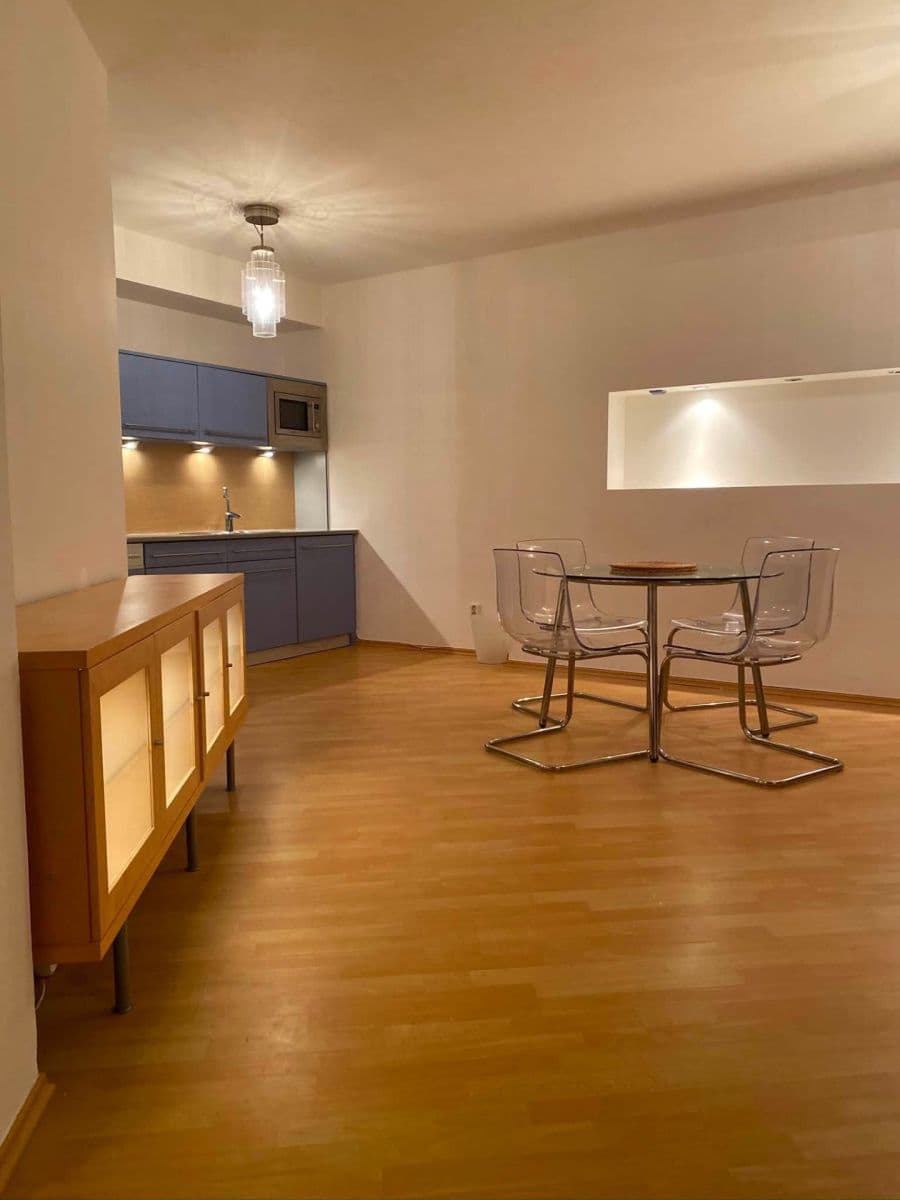 Pronájem bytu 1+kk 55 m², Studentská, Poděbrady, Středočeský kraj Pronájem bytu 1+kk 55 m², Studentská, Poděbrady, Středočeský kraj
