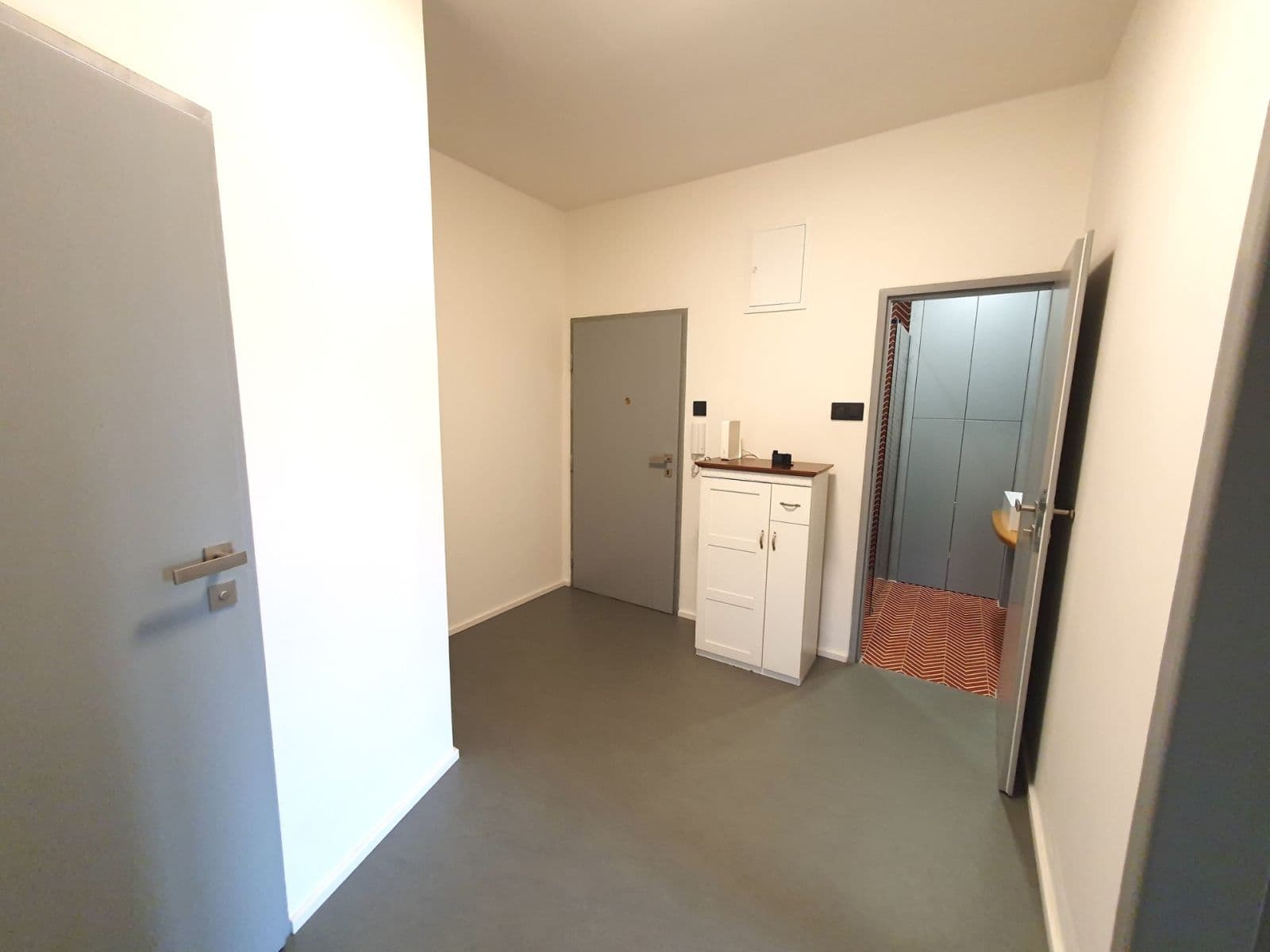Pronájem bytu 2+1 83 m², U Libeňského pivovaru, Praha, Praha Pronájem bytu 2+1 83 m², U Libeňského pivovaru, Praha, Praha