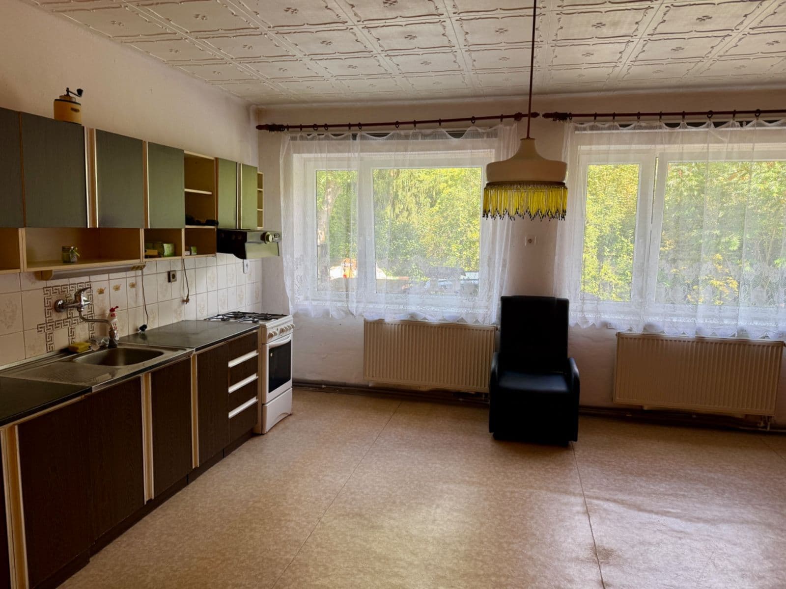 Prodej domu 161 m², pozemek 557 m², Okřesaneč, Středočeský kraj Prodej domu 161 m², pozemek 557 m², Okřesaneč, Středočeský kraj